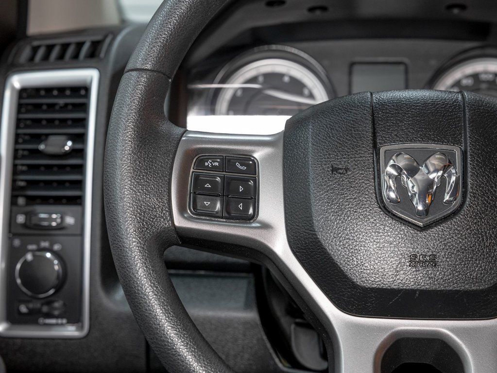 2023 Ram 1500 Classic in St-Jérôme, Quebec - 14 - w1024h768px