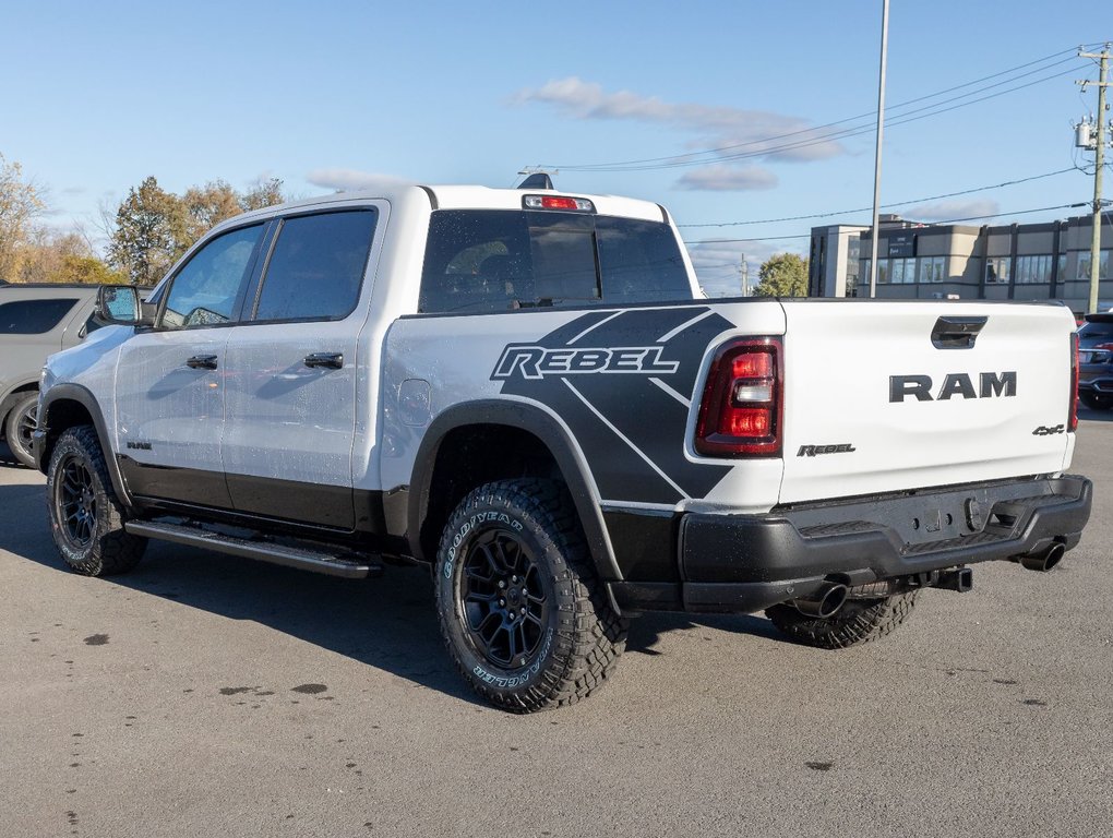 2025 Ram 1500 in St-Jérôme, Quebec - 6 - w1024h768px