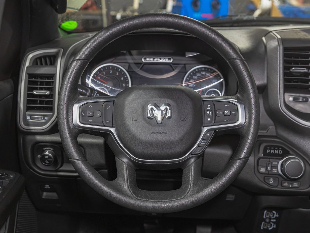2025 Ram 1500 in St-Jérôme, Quebec - 12 - w1024h768px