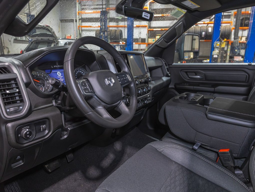 2025 Ram 1500 in St-Jérôme, Quebec - 11 - w1024h768px