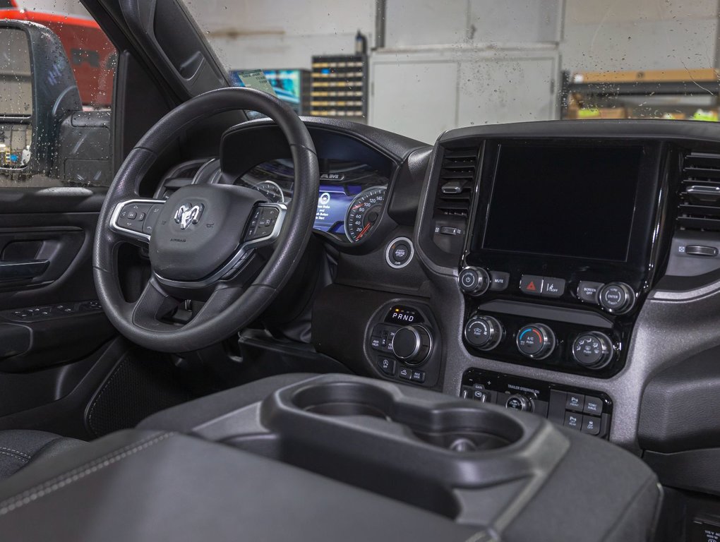 2025 Ram 1500 in St-Jérôme, Quebec - 24 - w1024h768px