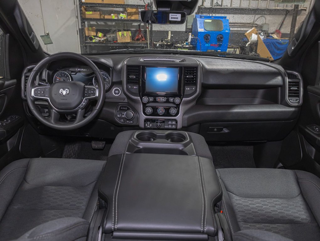 2025 Ram 1500 in St-Jérôme, Quebec - 4 - w1024h768px