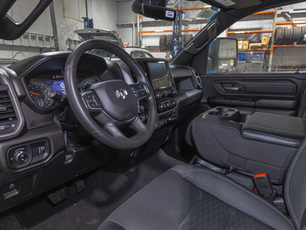 2025 Ram 1500 in St-Jérôme, Quebec - 11 - w1024h768px