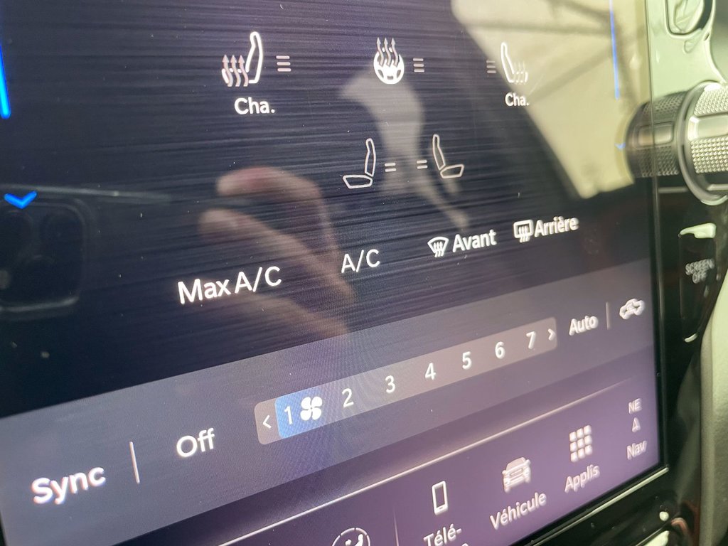 2025 Ram 1500 in St-Jérôme, Quebec - 14 - w1024h768px