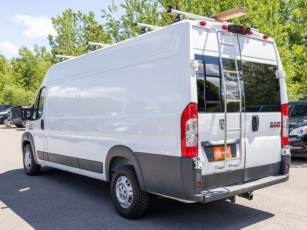 2017 Ram ProMaster Cargo Van in St-Jérôme, Quebec - 5 - w1024h768px
