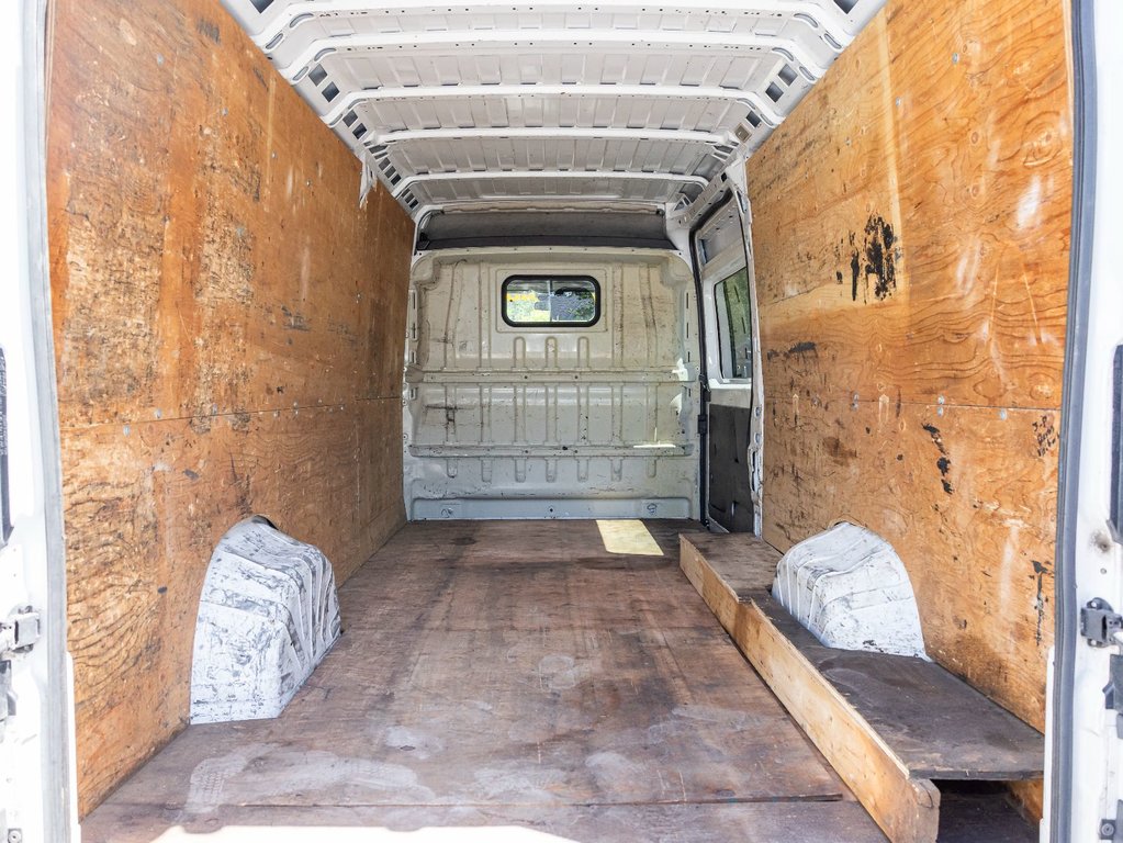 2017 Ram ProMaster Cargo Van in St-Jérôme, Quebec - 22 - w1024h768px