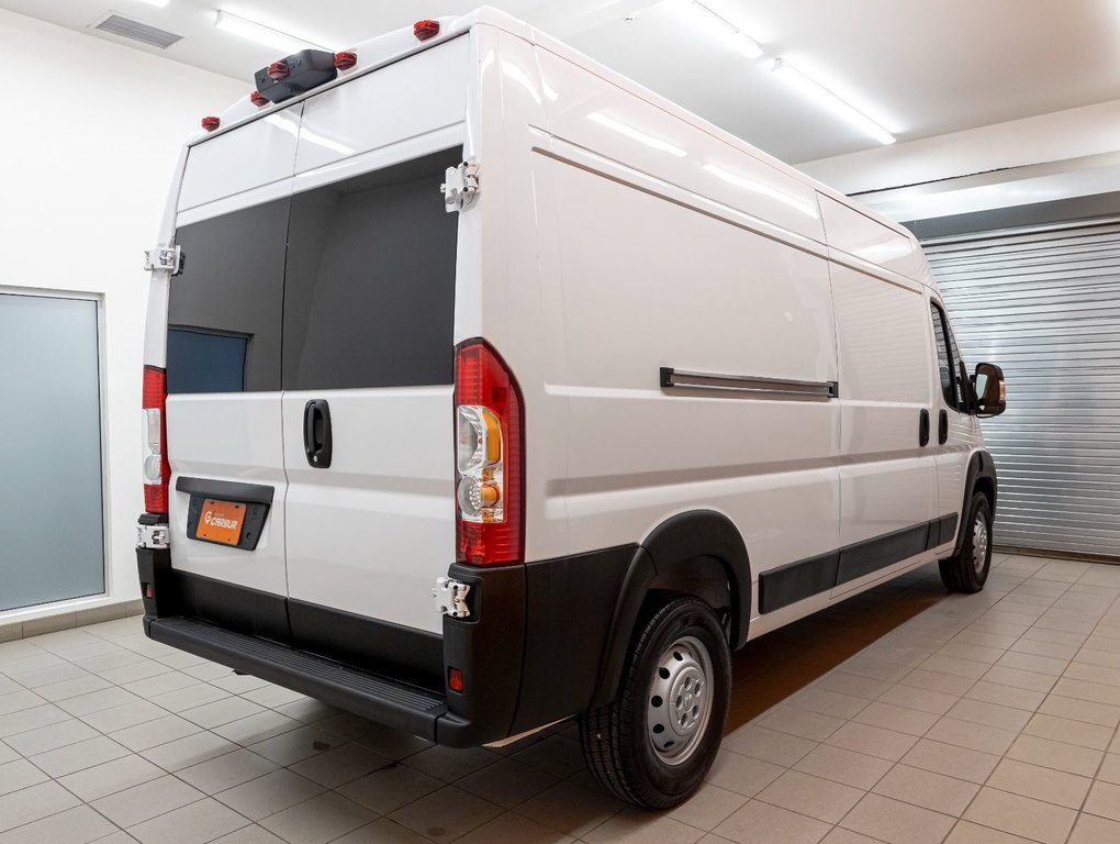 2023 Ram ProMaster Cargo Van in St-Jérôme, Quebec - 8 - w1024h768px