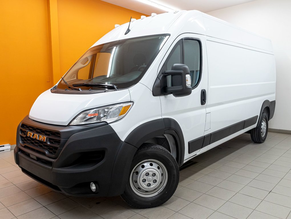 2023 Ram ProMaster Cargo Van in St-Jérôme, Quebec - 1 - w1024h768px