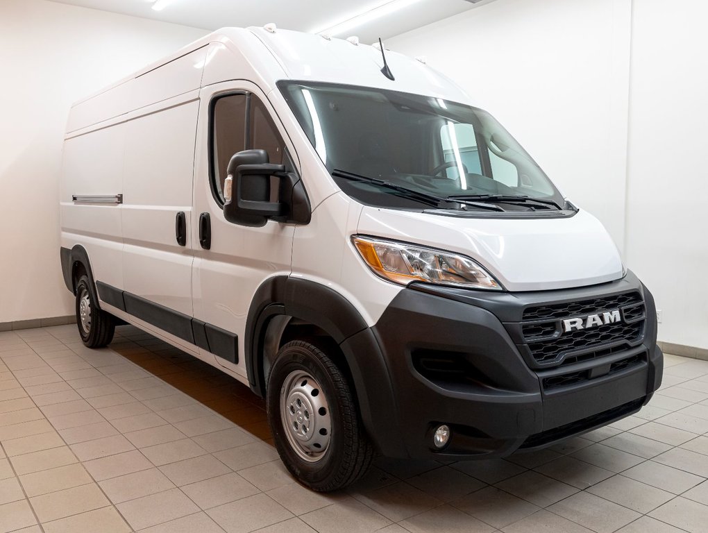 2023 Ram ProMaster Cargo Van in St-Jérôme, Quebec - 9 - w1024h768px