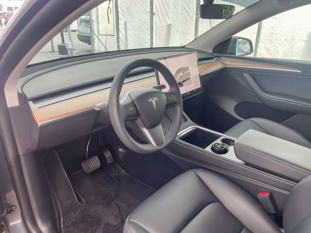 2023 Tesla Model Y in St-Jérôme, Quebec - 5 - w1024h768px