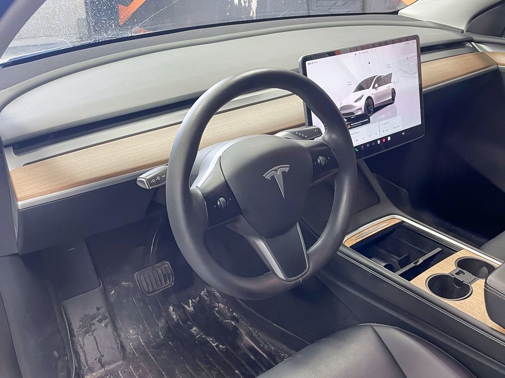 2023 Tesla Model Y in St-Jérôme, Quebec - 5 - w1024h768px