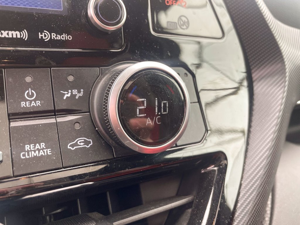 2021 Toyota Highlander in St-Jérôme, Quebec - 16 - w1024h768px