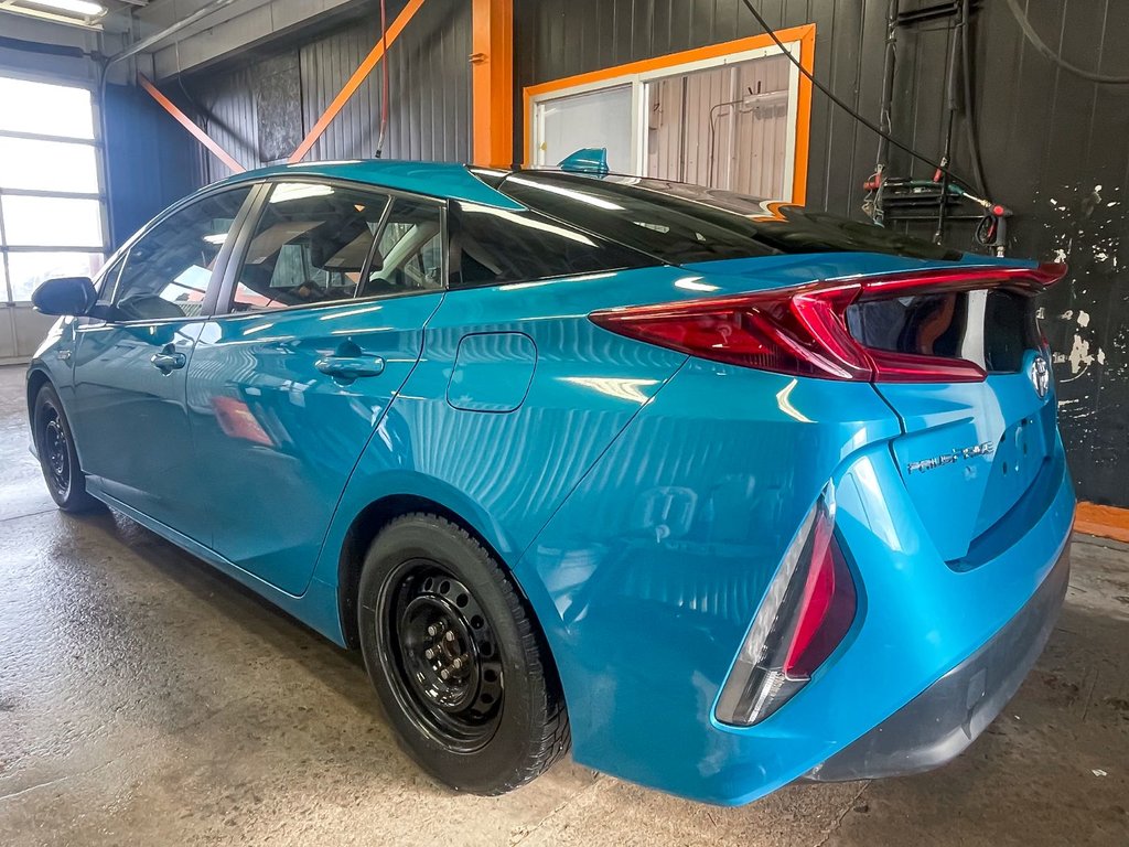 Toyota PRIUS PRIME  2021 à St-Jérôme, Québec - 5 - w1024h768px