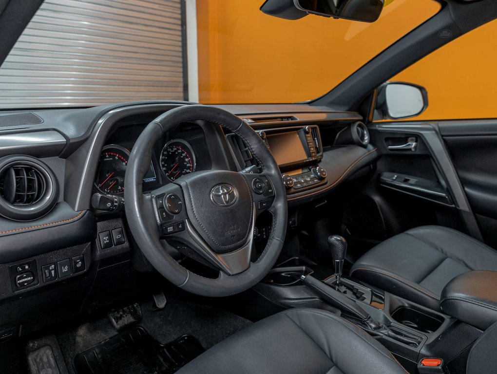 Toyota RAV4  2018 à St-Jérôme, Québec - 2 - w1024h768px