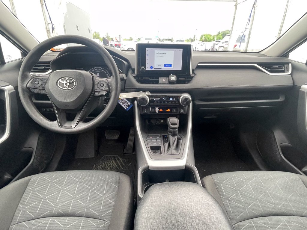 Toyota RAV4  2023 à St-Jérôme, Québec - 10 - w1024h768px