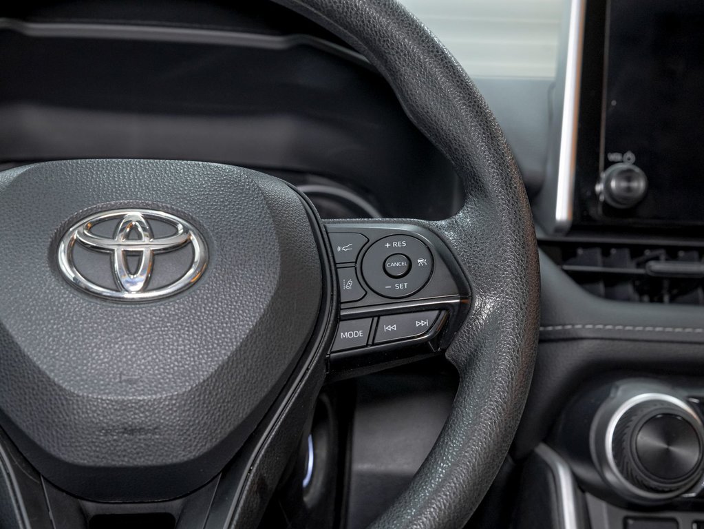 Toyota RAV4  2023 à St-Jérôme, Québec - 15 - w1024h768px