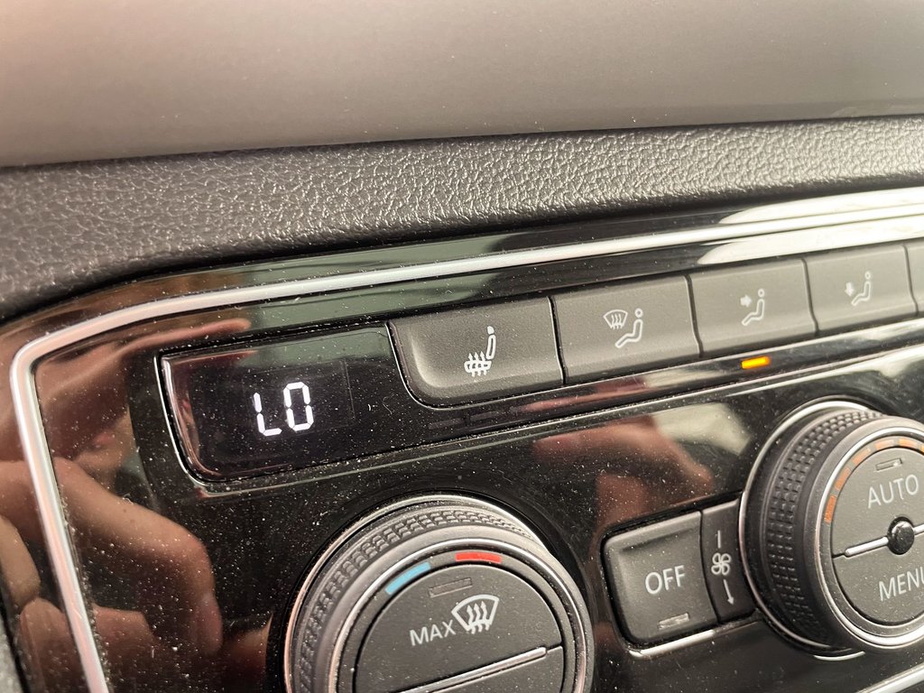 Volkswagen Atlas Cross Sport  2022 à St-Jérôme, Québec - 14 - w1024h768px