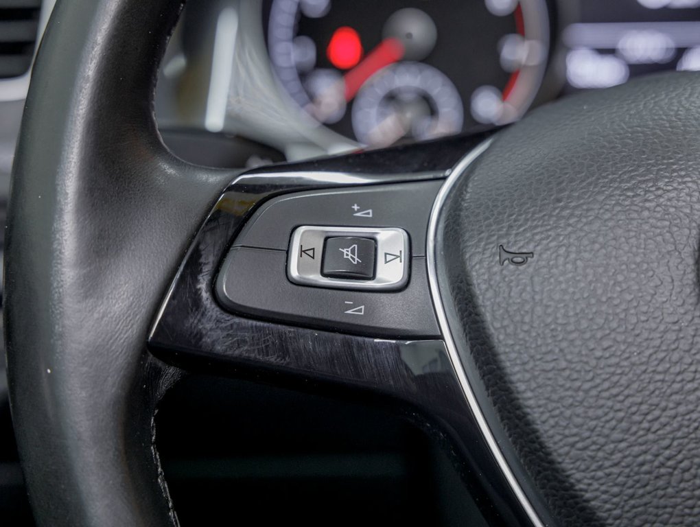 2018 Volkswagen Golf in St-Jérôme, Quebec - 14 - w1024h768px