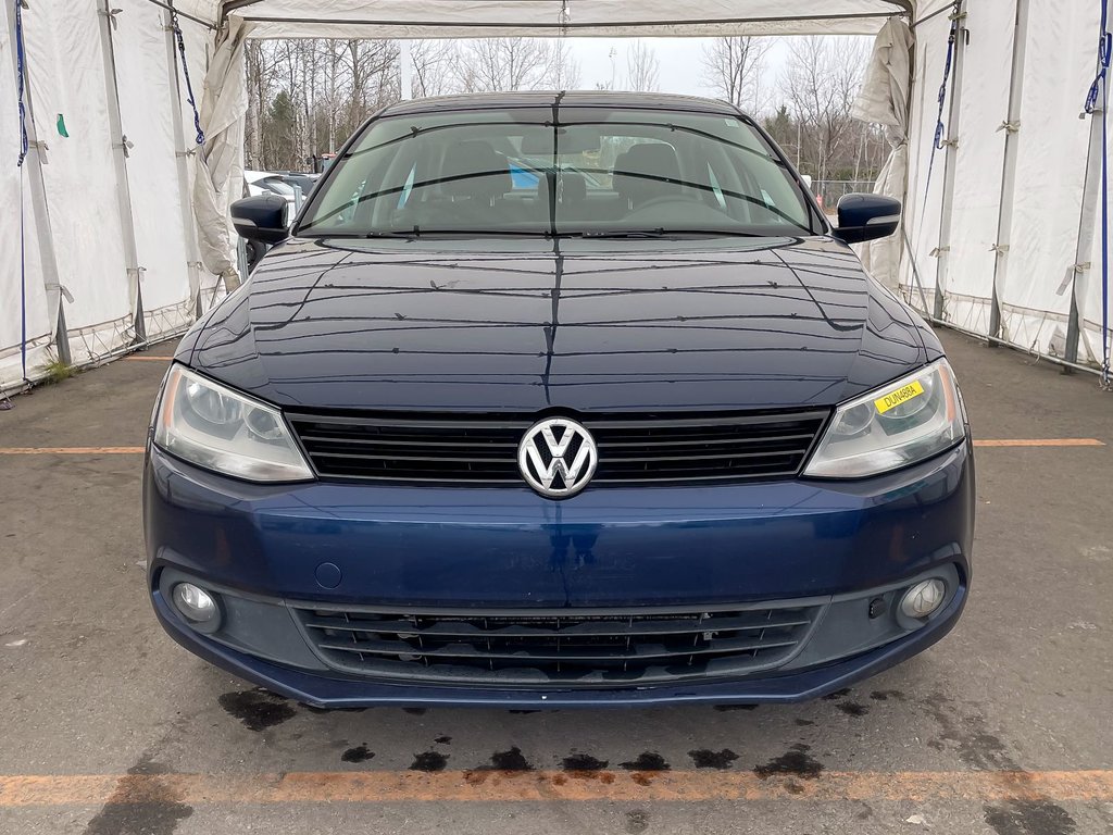 Volkswagen Jetta  2014 à St-Jérôme, Québec - 4 - w1024h768px