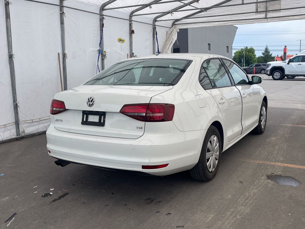 Volkswagen Jetta  2016 à St-Jérôme, Québec - 8 - w1024h768px