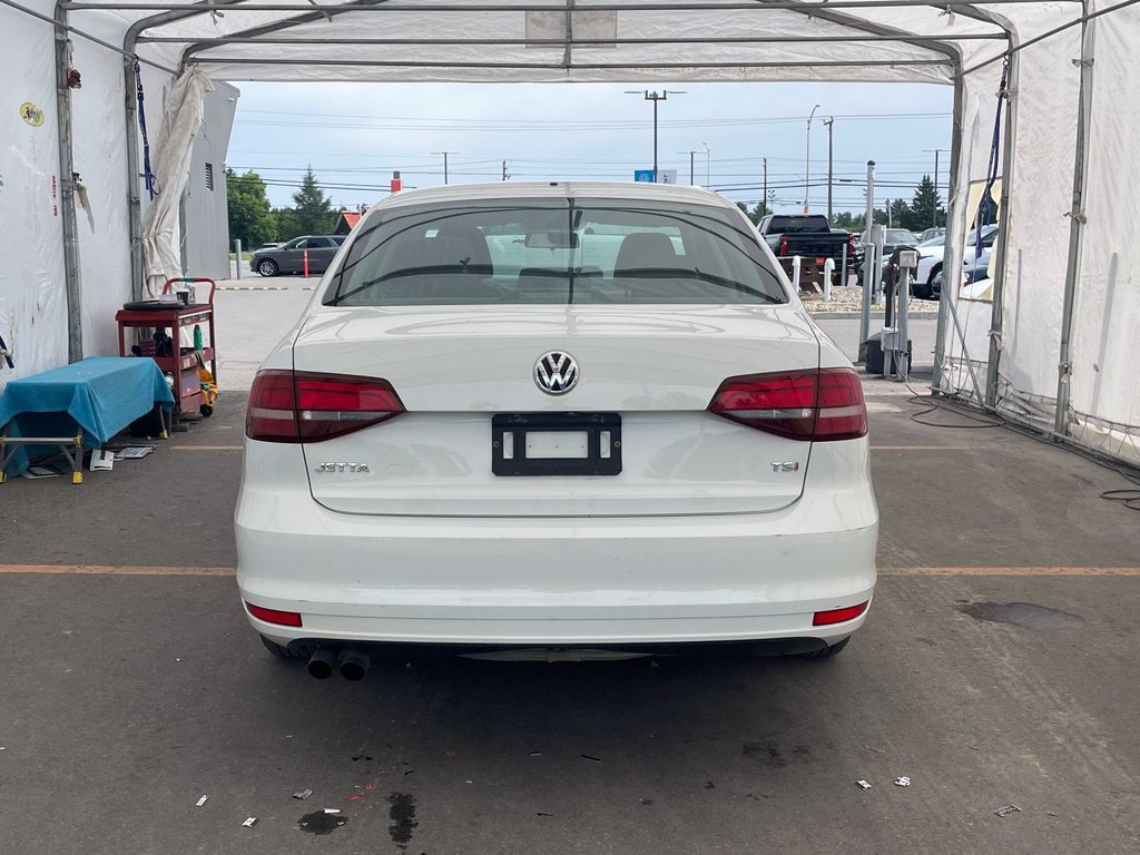 Volkswagen Jetta  2016 à St-Jérôme, Québec - 6 - w1024h768px