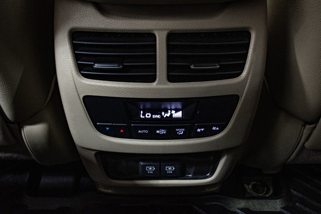 2020 Acura MDX TECH NAVIGATION CUIR TOIT OUVRANT CAMERA MAGS in Montréal, Quebec - 36 - w1024h768px