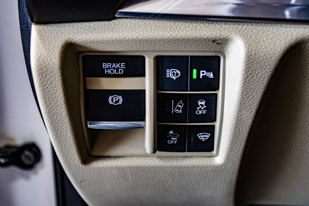 2020 Acura MDX TECH NAVIGATION CUIR TOIT OUVRANT CAMERA MAGS in Montréal, Quebec - 40 - w1024h768px