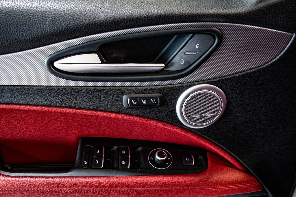 2018 Alfa Romeo Stelvio Ti SPORT NAVI CAMERA TOIT PANO CUIR HARMAN-KARDON in Montréal, Quebec - 20 - w1024h768px