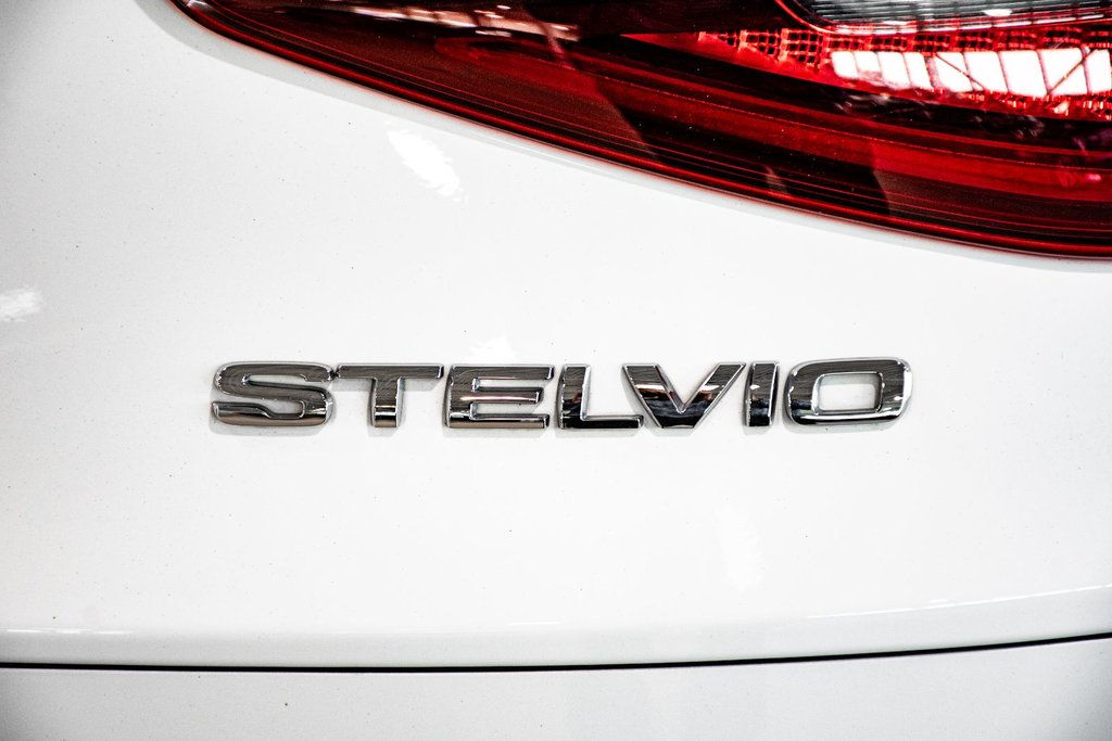2018 Alfa Romeo Stelvio Ti SPORT NAVI CAMERA TOIT PANO CUIR HARMAN-KARDON in Montréal, Quebec - 14 - w1024h768px