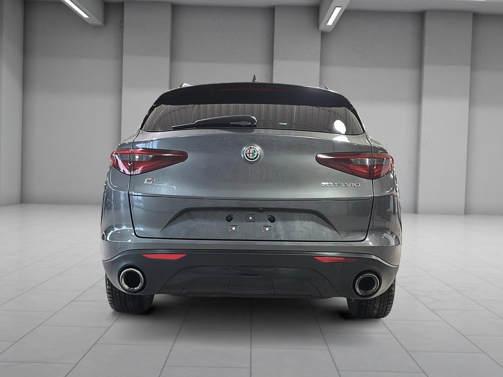 2018 Alfa Romeo Stelvio SPORT Q4 GPS CAMERA SIEGES CHAUFFANTS in Montréal, Quebec - 6 - w1024h768px