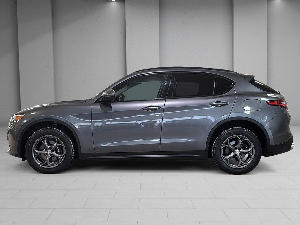 2018 Alfa Romeo Stelvio SPORT Q4 GPS CAMERA SIEGES CHAUFFANTS in Montréal, Quebec - 3 - w1024h768px