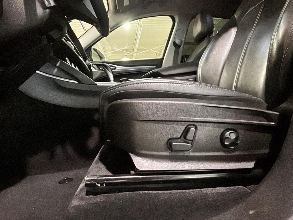 2018 Alfa Romeo Stelvio SPORT Q4 GPS CAMERA SIEGES CHAUFFANTS in Montréal, Quebec - 16 - w1024h768px