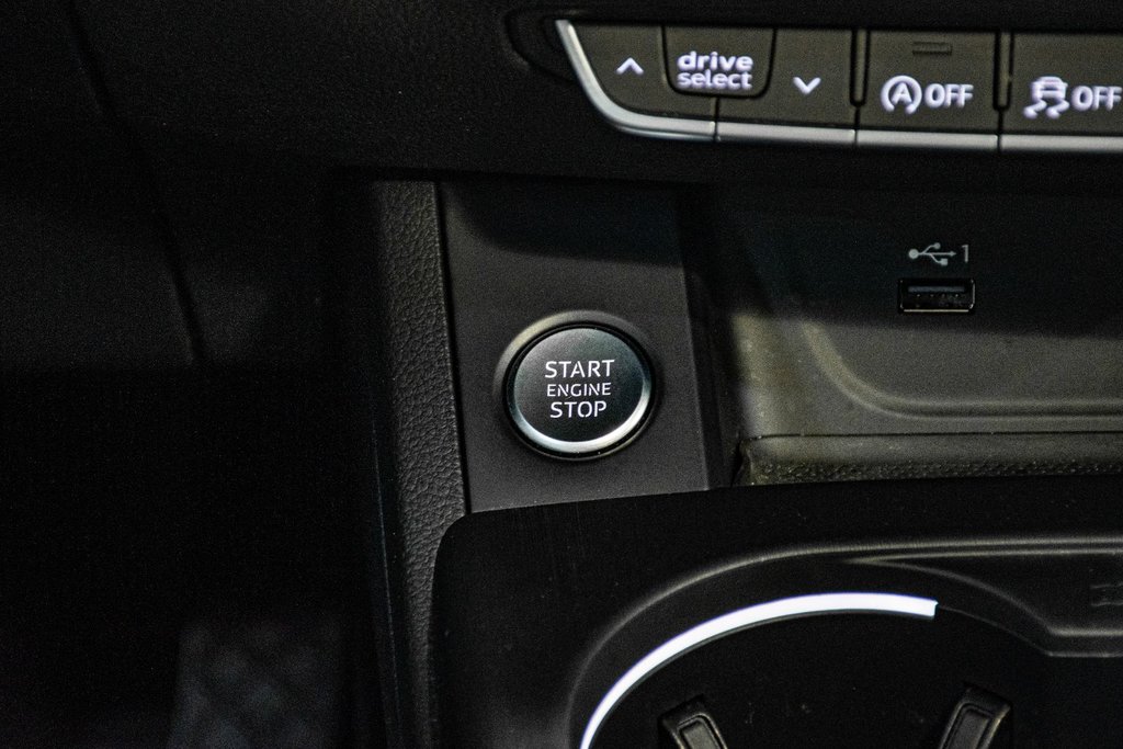 2019 Audi A4 Sedan KOMFORT 45 TFSI QUATTRO CUIR TOIT CAM CARPLAY in Montréal, Quebec - 24 - w1024h768px