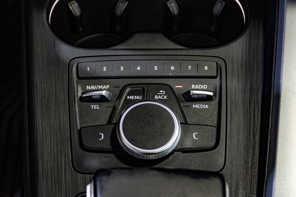 2019 Audi A4 Sedan KOMFORT 45 TFSI QUATTRO CUIR TOIT CAM CARPLAY in Montréal, Quebec - 26 - w1024h768px