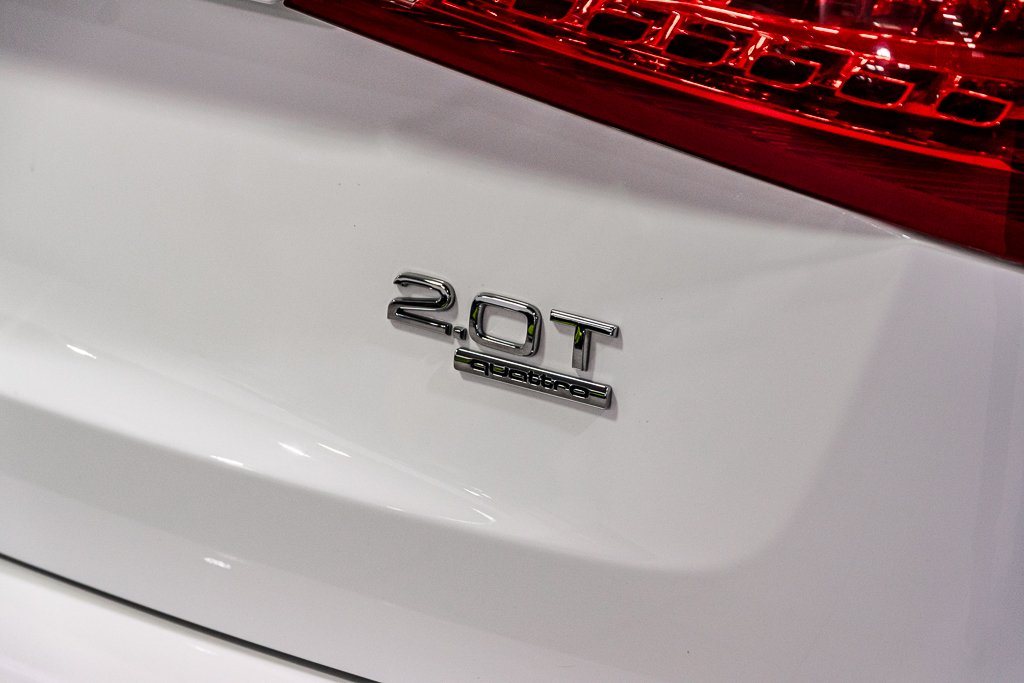 Audi Q5 2.0L PREMIUM AWD SIÈGES CHAUFFANTS CUIR MAGS 2011 à Montréal, Québec - 15 - w1024h768px