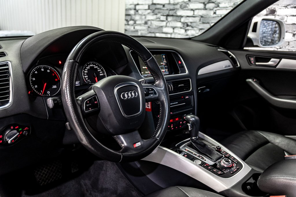 Audi Q5 2.0L PREMIUM AWD SIÈGES CHAUFFANTS CUIR MAGS 2011 à Montréal, Québec - 21 - w1024h768px