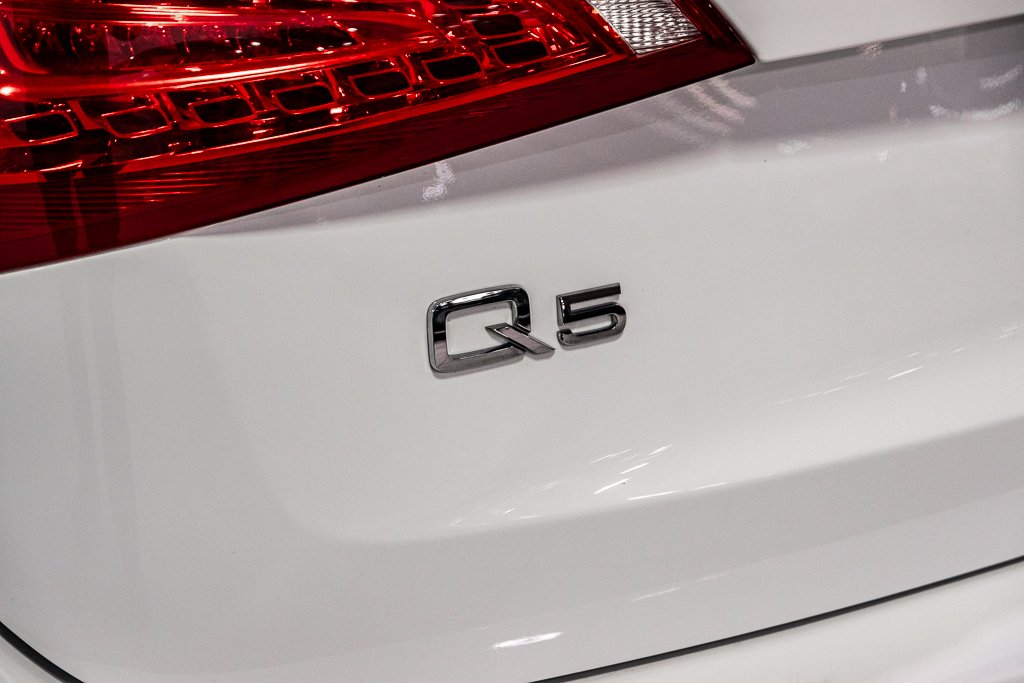 Audi Q5 2.0L PREMIUM AWD SIÈGES CHAUFFANTS CUIR MAGS 2011 à Montréal, Québec - 13 - w1024h768px