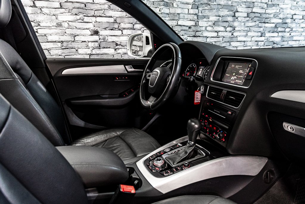 Audi Q5 2.0L PREMIUM AWD SIÈGES CHAUFFANTS CUIR MAGS 2011 à Montréal, Québec - 23 - w1024h768px