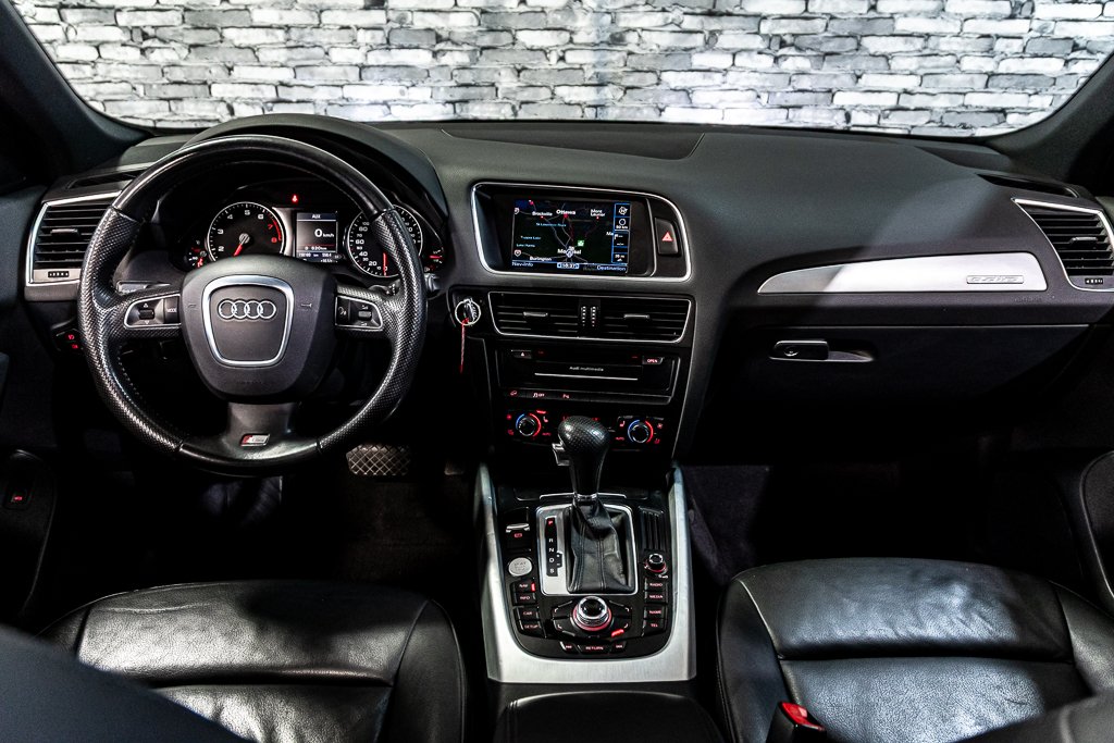 Audi Q5 2.0L PREMIUM AWD SIÈGES CHAUFFANTS CUIR MAGS 2011 à Montréal, Québec - 4 - w1024h768px