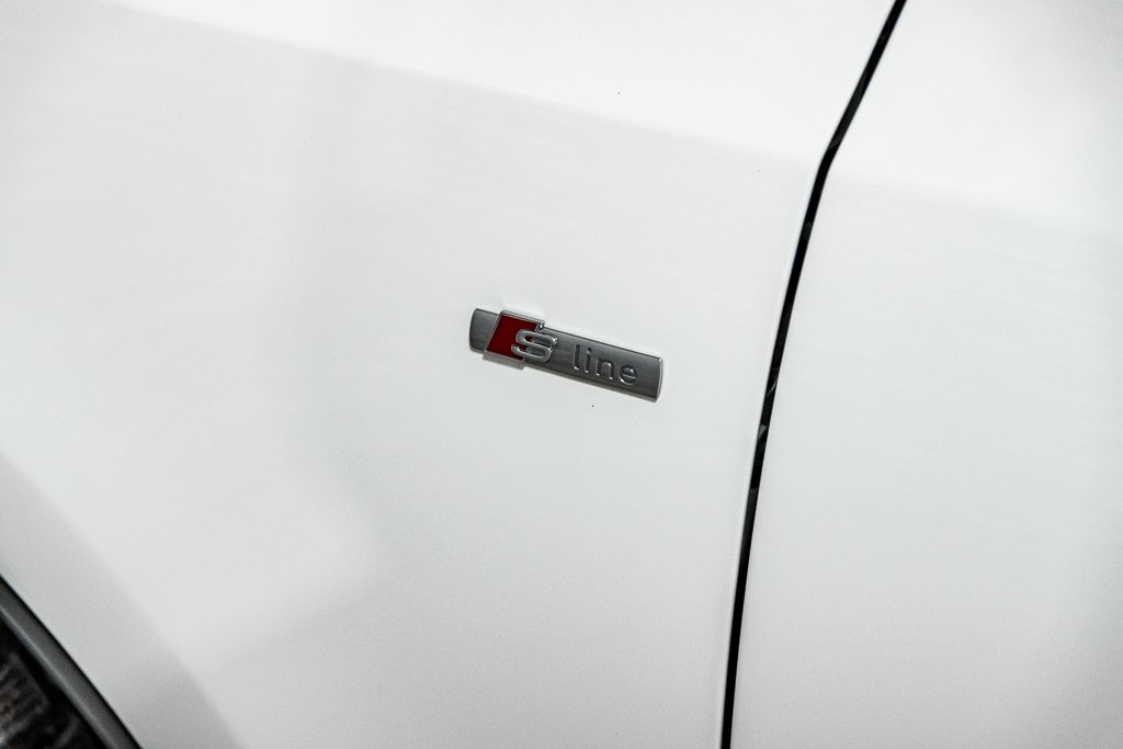 Audi Q5 2.0L PREMIUM AWD SIÈGES CHAUFFANTS CUIR MAGS 2011 à Montréal, Québec - 16 - w1024h768px