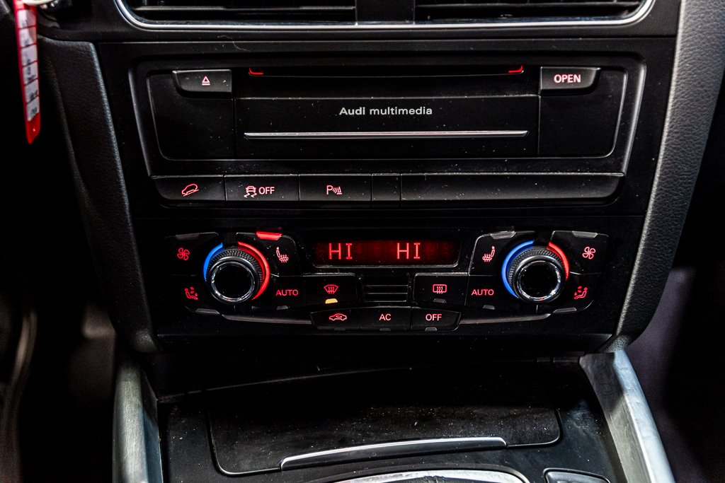 Audi Q5 2.0L PREMIUM AWD SIÈGES CHAUFFANTS CUIR MAGS 2011 à Montréal, Québec - 30 - w1024h768px