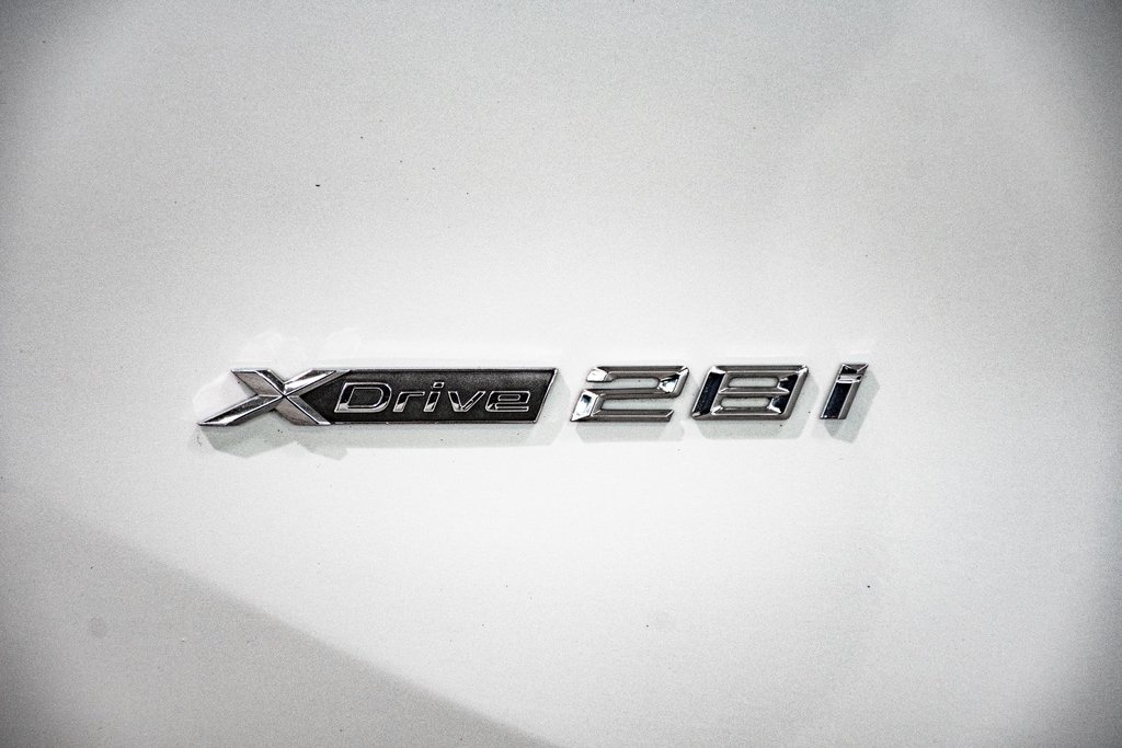 BMW X1 XDRIVE28i X LINE- PREMIUM AMELIORÉ - TOIT - CUIR - 2016 à Montréal, Québec - 11 - w1024h768px