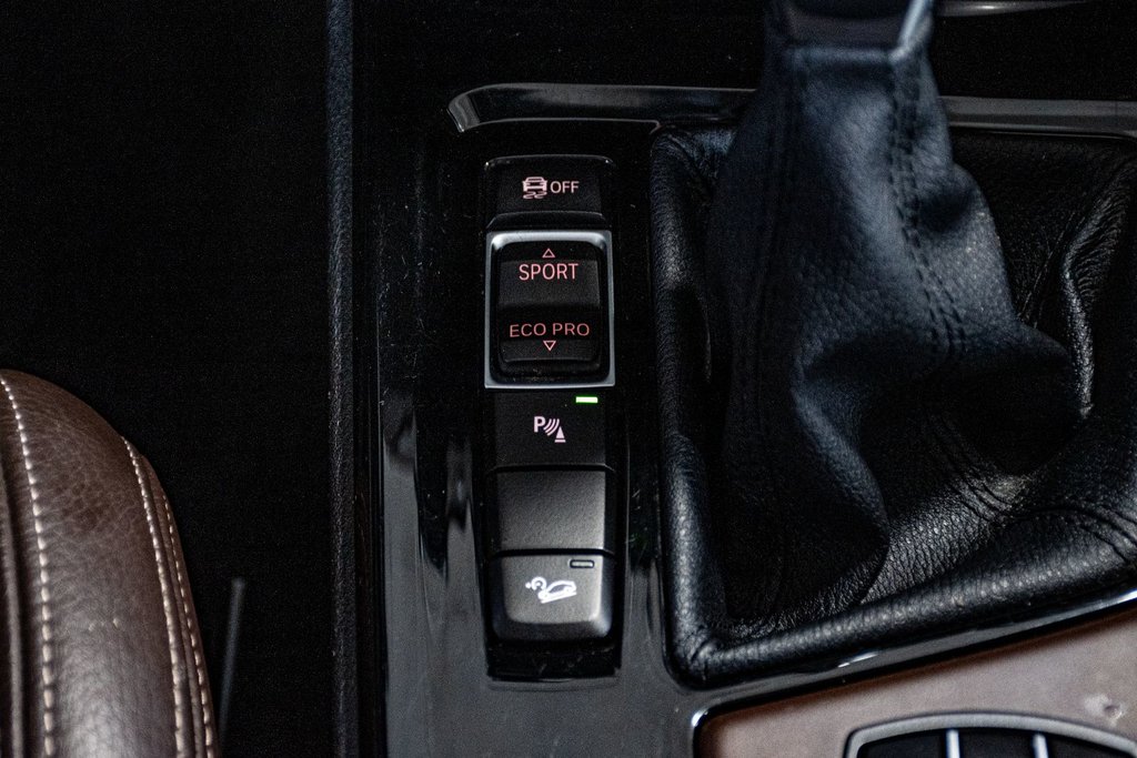 BMW X1 XDRIVE28i X LINE- PREMIUM AMELIORÉ - TOIT - CUIR - 2016 à Montréal, Québec - 33 - w1024h768px