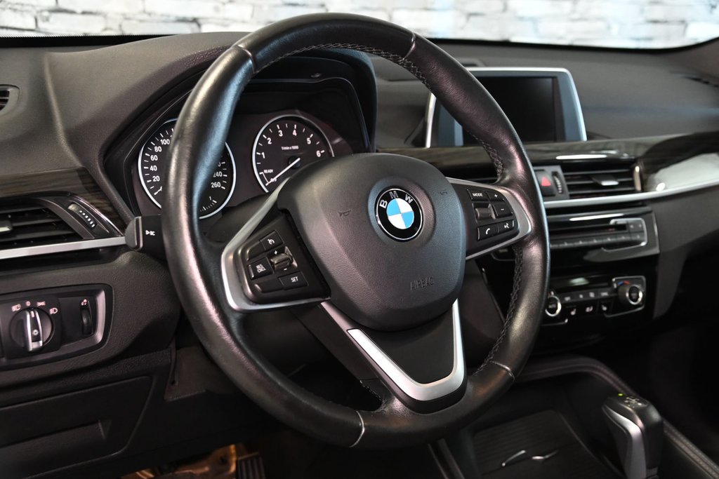 2017 BMW X1 XDRIVE28i TOIT PANORAMIQUE CUIR CAMERA in Montréal, Quebec - 20 - w1024h768px