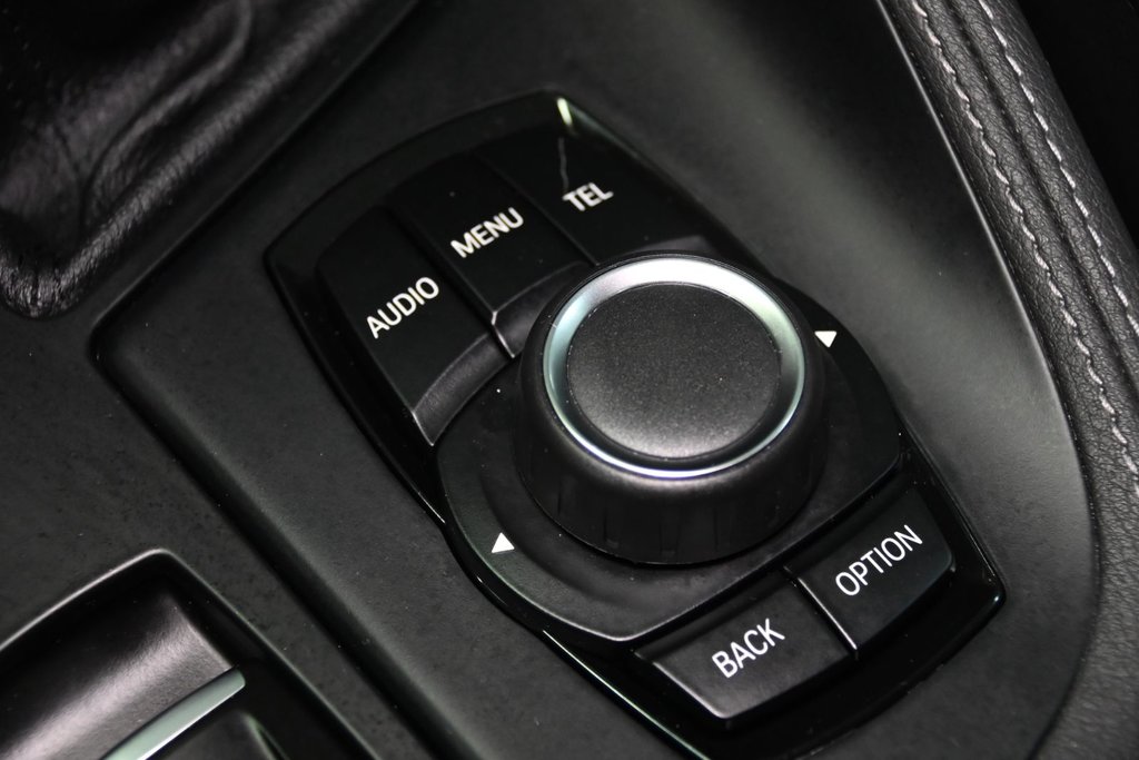 2017 BMW X1 XDRIVE28i TOIT PANORAMIQUE CUIR CAMERA in Montréal, Quebec - 27 - w1024h768px