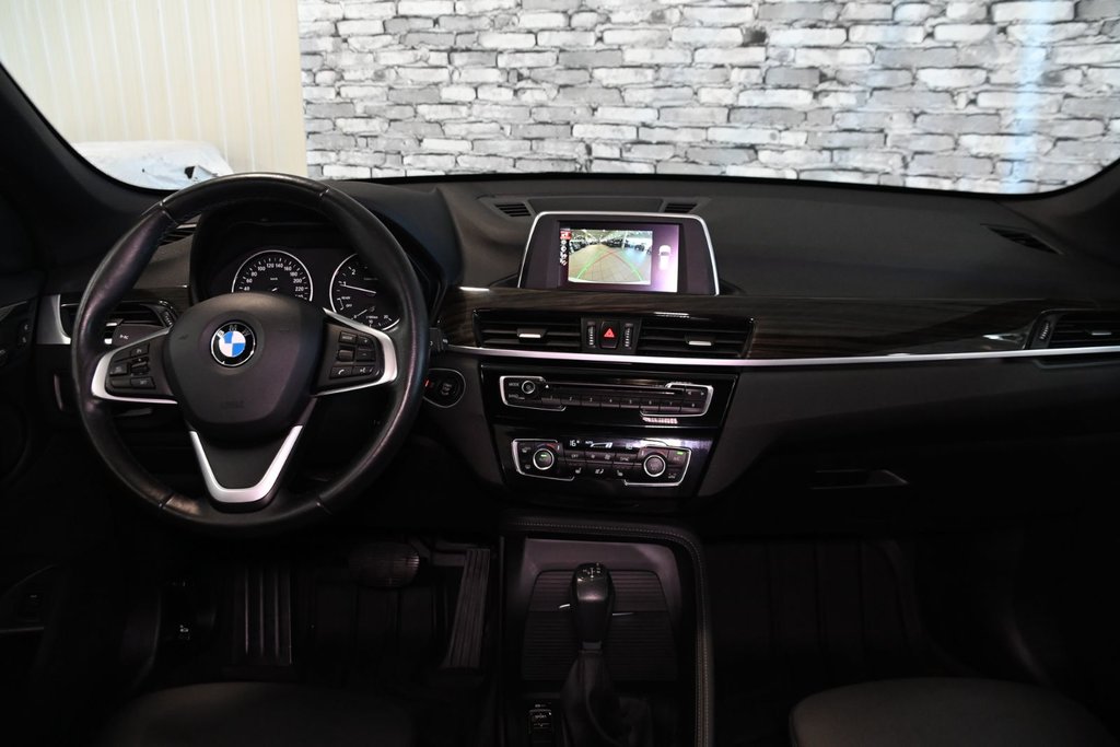 2017 BMW X1 XDRIVE28i TOIT PANORAMIQUE CUIR CAMERA in Montréal, Quebec - 35 - w1024h768px