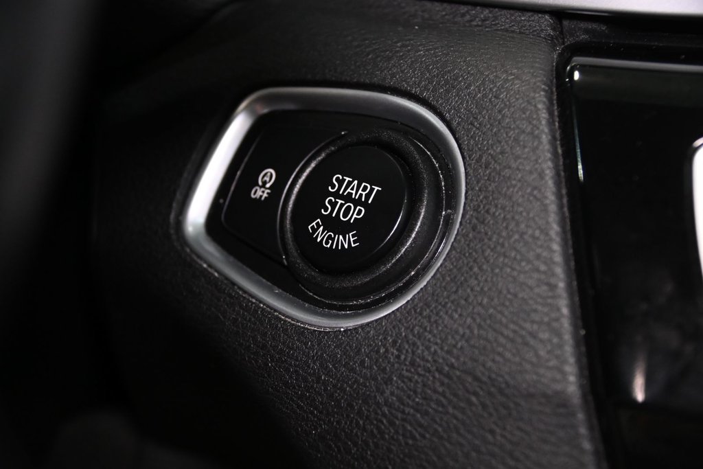 2017 BMW X1 XDRIVE28i TOIT PANORAMIQUE CUIR CAMERA in Montréal, Quebec - 28 - w1024h768px
