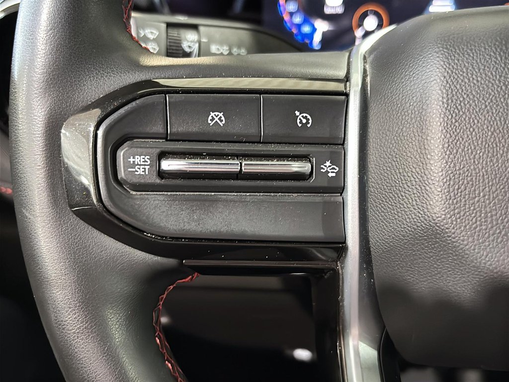2024 Chevrolet Colorado 4WD Z71 GPS CUIR CHAUFFANTS MAGS CAMERA in Montréal, Quebec - 22 - w1024h768px