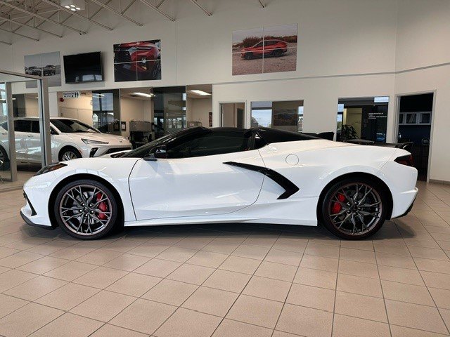 2024 Chevrolet Corvette STINGRAY 3LT in Montréal, Quebec - 3 - w1024h768px