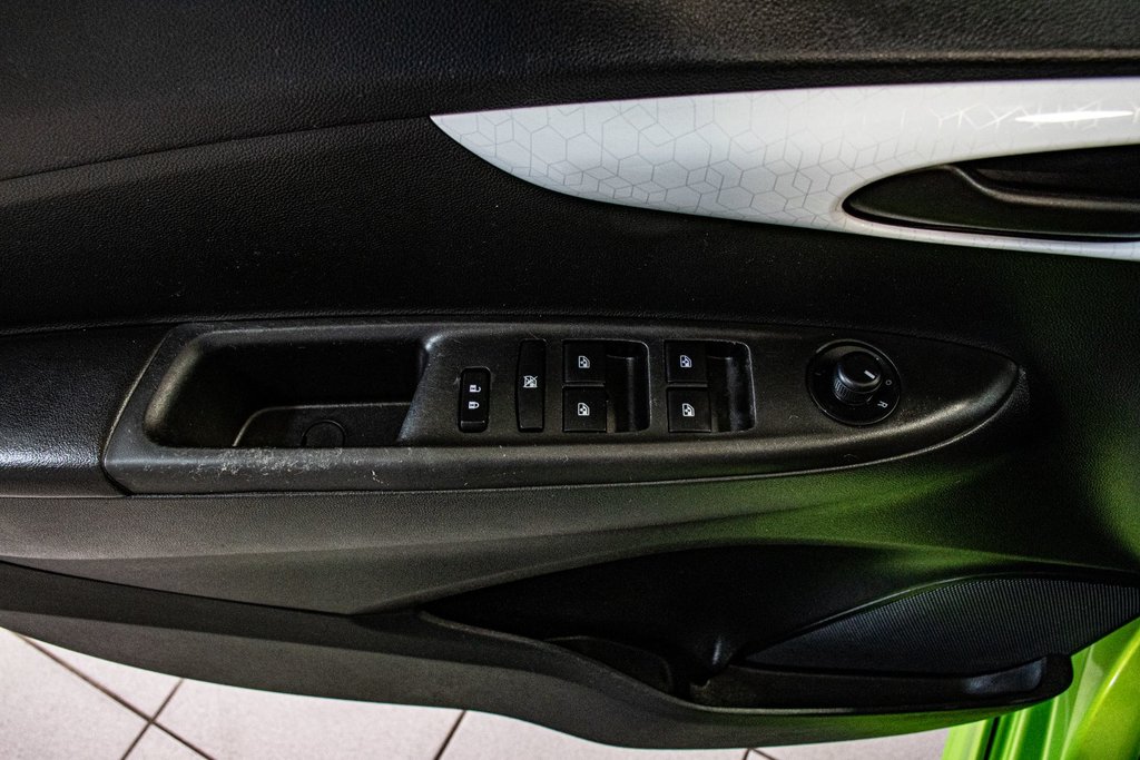 2016 Chevrolet Spark LT CAMERA BLUETOOTH CRUISE GROUPE ELECTRIQUE ECO in Montréal, Quebec - 19 - w1024h768px